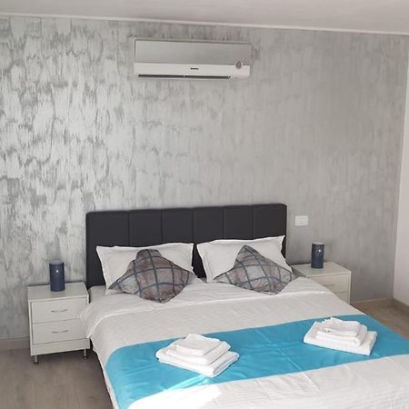Water Lily Apartment - Self Check-In أرادايا المظهر الخارجي الصورة